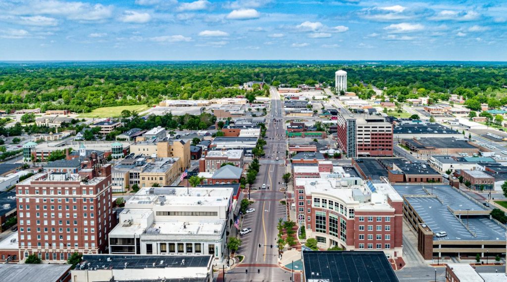 Best Neighborhoods in Springfield, MO: Diverse Residences Image by Mike Gattorna from Unsplash