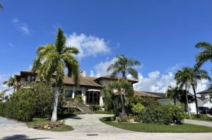 Sunrise Harbor: Living by the Waters of Biscayne Bay