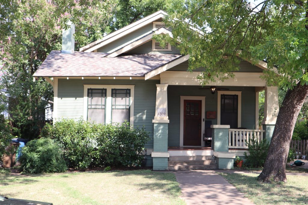 Featured image for the Why Hyde Park Austin Homes for Sale Are a Must-See for Potential Homebuyers Blog Article